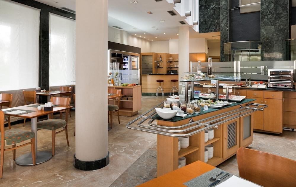 Holiday Inn Express Logrono Rioja By Ihg Bagian luar foto