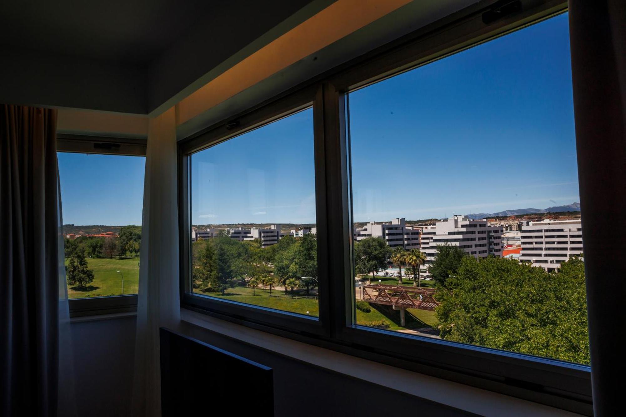 Holiday Inn Express Logrono Rioja By Ihg Bagian luar foto