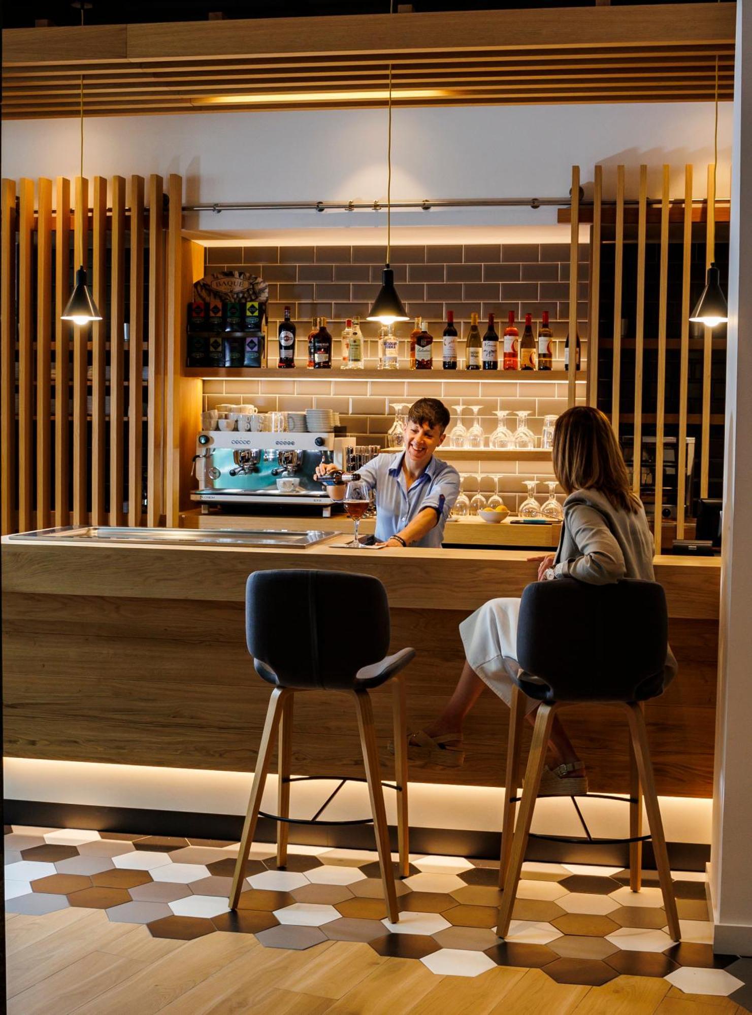 Holiday Inn Express Logrono Rioja By Ihg Bagian luar foto