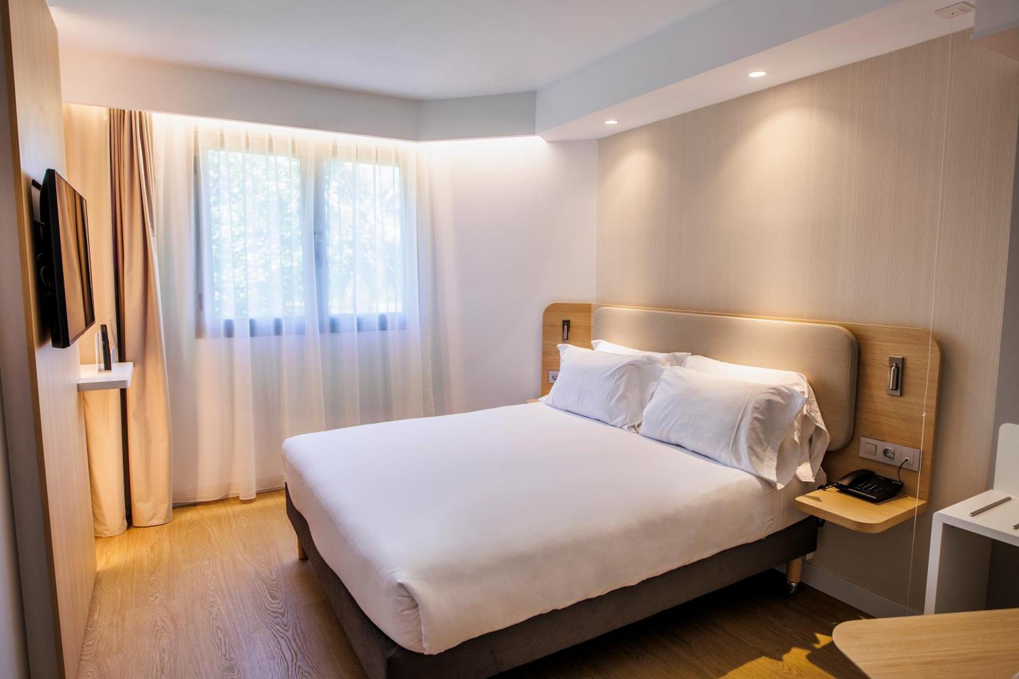 Holiday Inn Express Logrono Rioja By Ihg Bagian luar foto