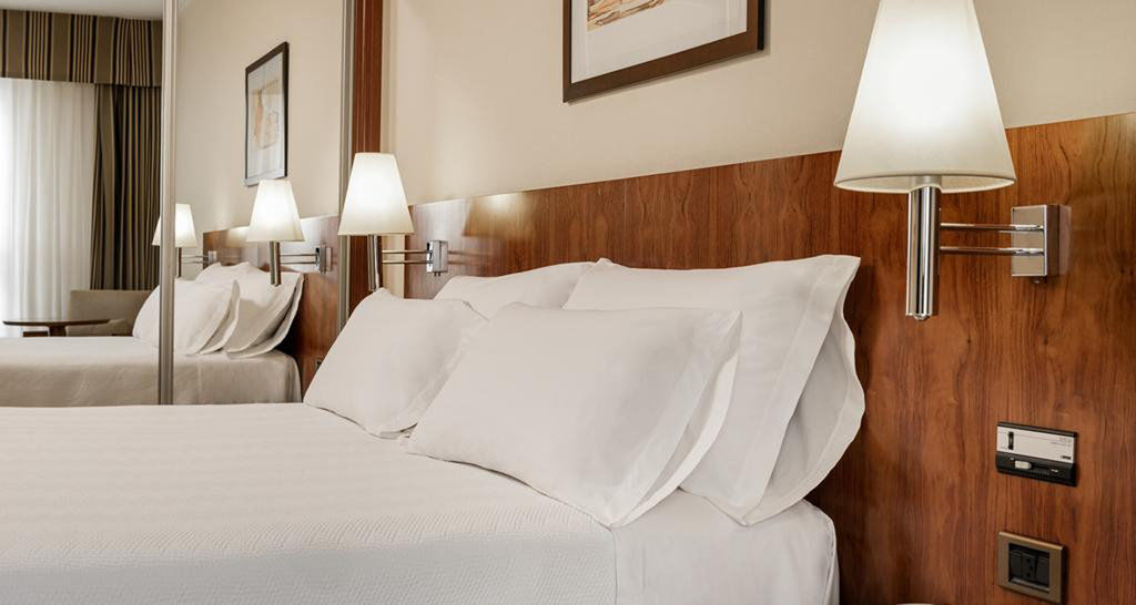 Holiday Inn Express Logrono Rioja By Ihg Bagian luar foto