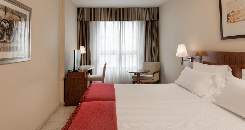 Holiday Inn Express Logrono Rioja By Ihg Bagian luar foto