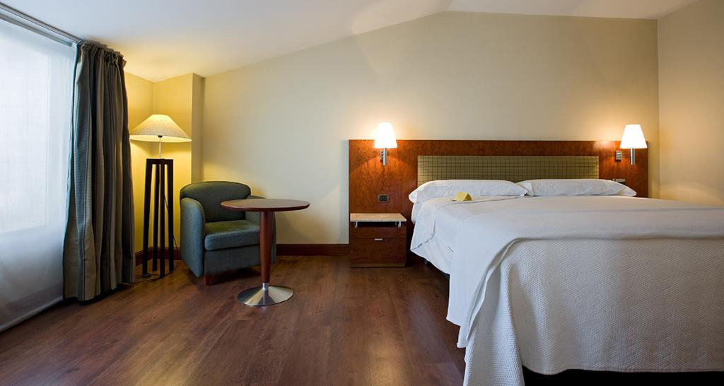 Holiday Inn Express Logrono Rioja By Ihg Bagian luar foto